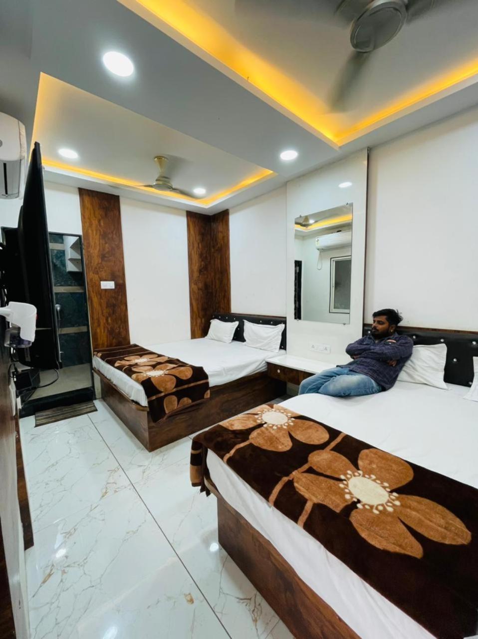 Hotel Shree Shyam Sharnam Godarpura Exterior photo