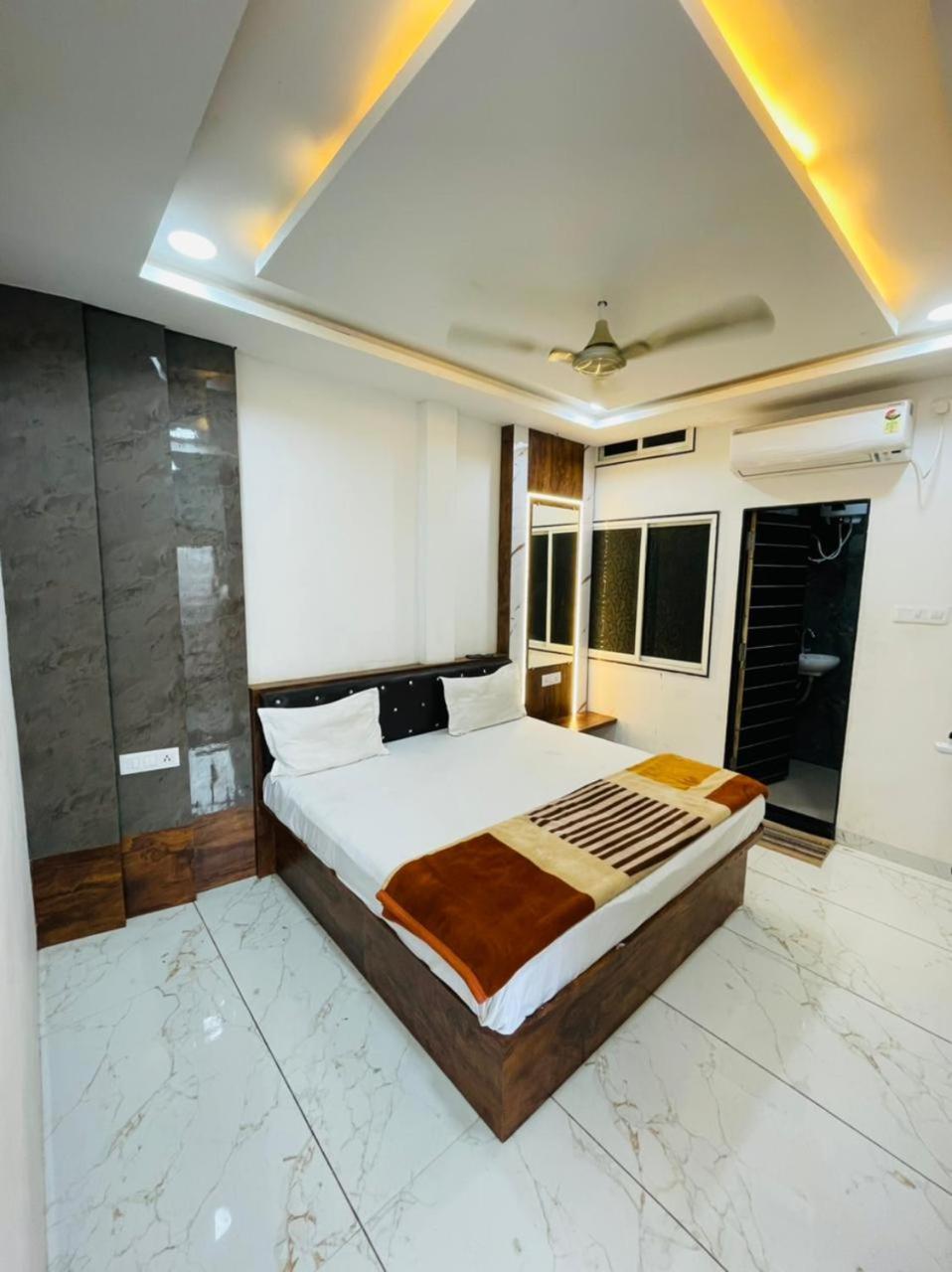 Hotel Shree Shyam Sharnam Godarpura Exterior photo